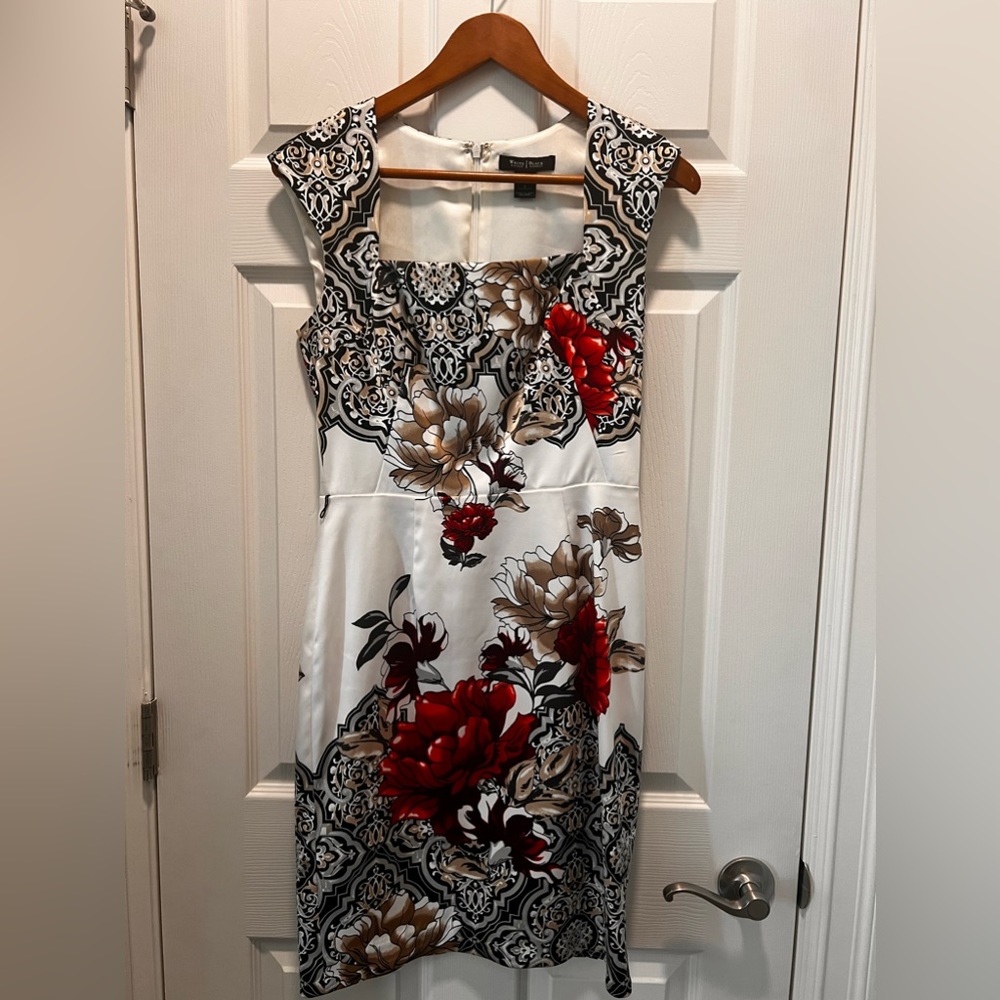 White House Black Market. Lined dress, crème, black, beige, red, floral. Size 4.